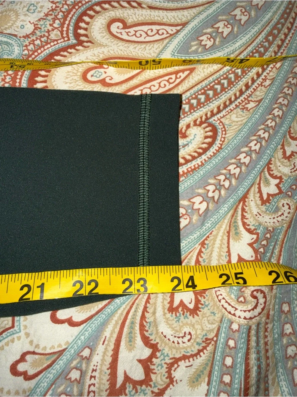 Lululemon crop leggings size 4/L24